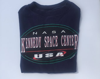 Vintage nasa kennedy space center usa blue red graphic tee t-shirt
