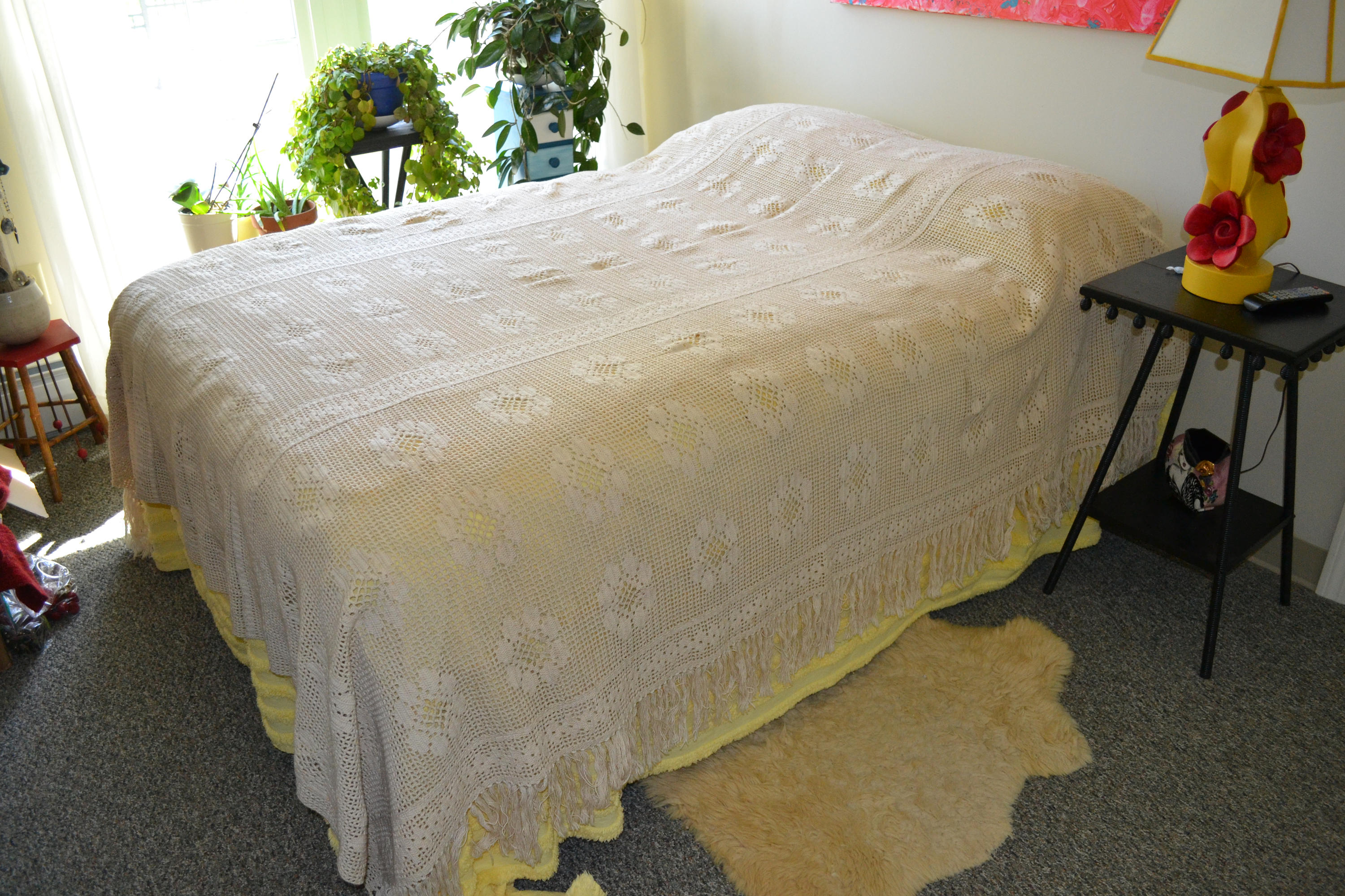 Vintage Crochet Bed Cover Bedspread Cotton Ecru Flower