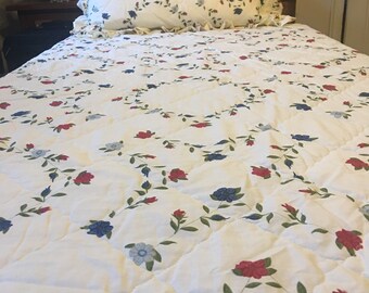 Vintage Style Quilted Bedspread and Pillowcase