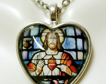 Sacred heart of Christ heart pendant and chain - AP40-010
