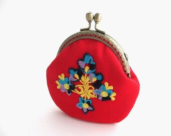 Red frame change purse with lace applique, frame coin pouch, cotton coin purse, bronze kiss lock clasp
