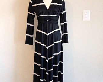 Fantastic 1970s Vintage Black and White Striped Maxi Dress Size Small