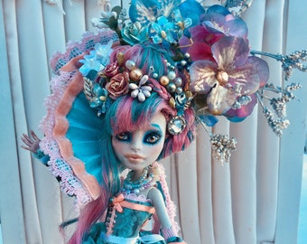 OOAK art doll marie antoinette monster high repaint Rochelle custom