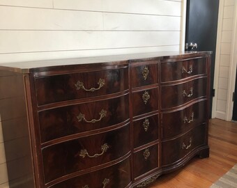 Bow front provencial dresser