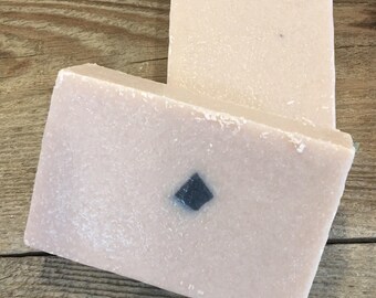 Dead Sea Mud Scrub Process Soap with Activated Charcoal