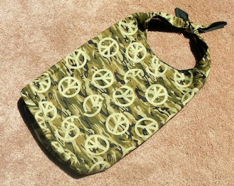 Purse Bag Tote Camo Peace Sign Design Square Knot Top Closure In Green