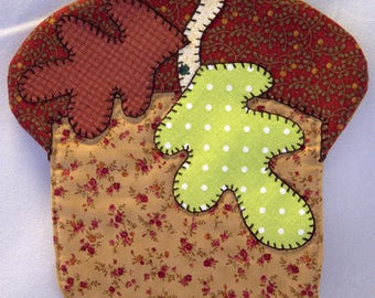 Acorn Vintage Roses Mug Rug