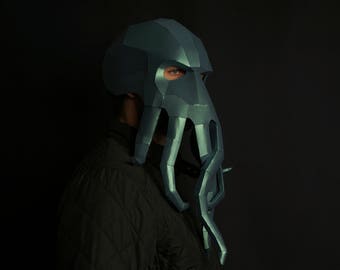 Cthulhu: Kraken - like. With his octopus-like head his face is a mass of feelers.