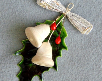 Antique/VTG German Christmas Tree Ornament Spun Cotton Bells With Berries And Waxed Leaf 1930s