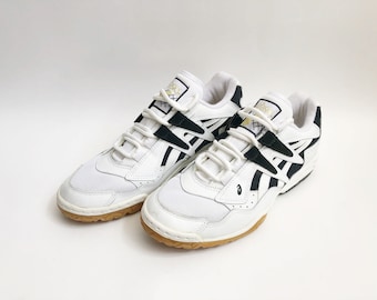 vintage asics cut shot II lo volleyball shoes women's size 9.5 deadstock NIB 1996