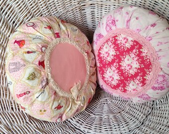 Ruffle pillow in the shabby look