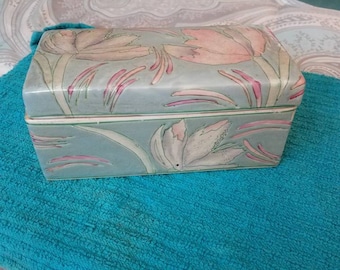 Prayer Box Porcelain or ceramic or resin.