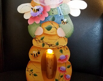Beekeeper Candle Box designed by Renee Mullins (Plum Purdy Designs) painted by Kim Fraser.