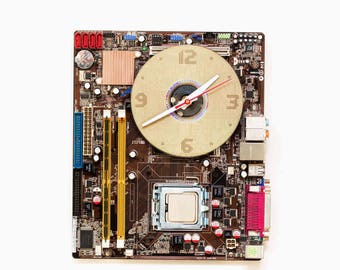 Geeky wall clock - recycled Computer - Dark Brown circuit board - c8944
