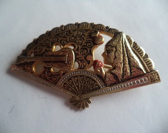 Vintage Unsigned Damascene Fan with Guitar and Spanish Lady Brooch/Pin Lightweight