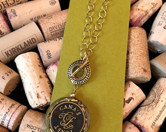 Speckle gold wine necklace