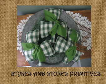 Primitive St. Patrick's Day Shamrock Bowl Fillers/Ornies/Tucks Mailed Paper Pattern