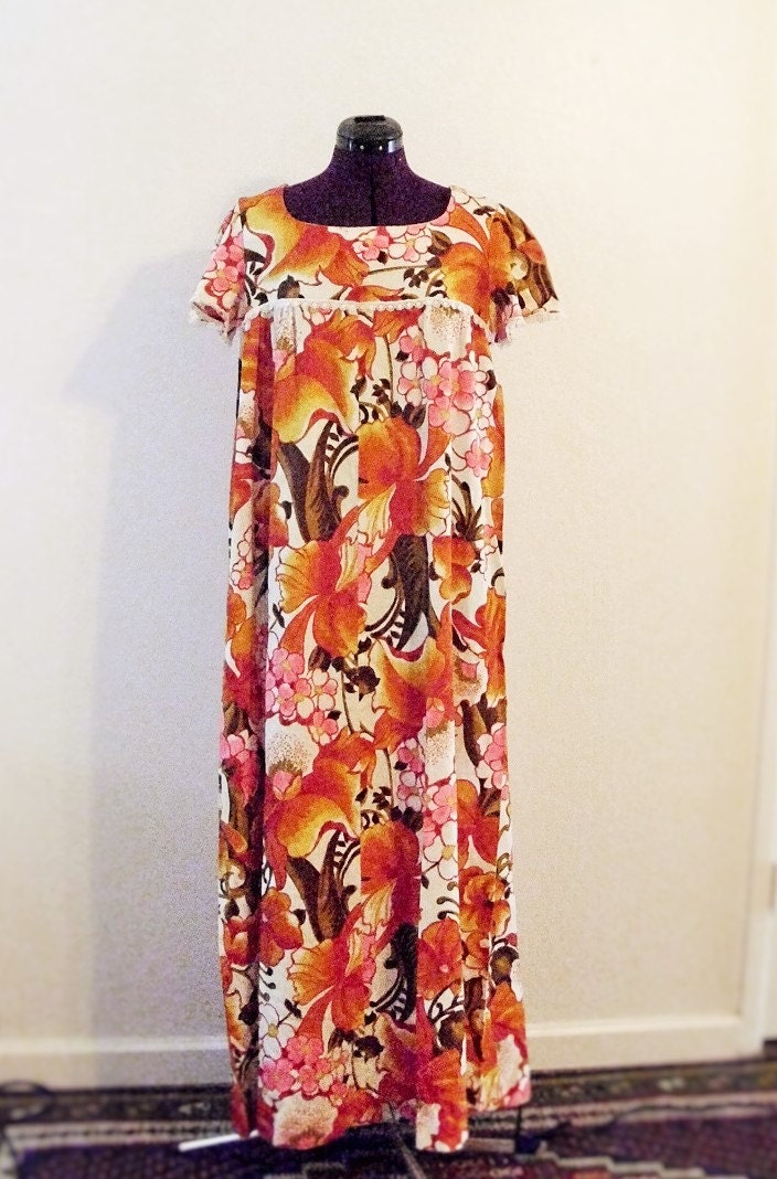 Sale 50% off Vintage 1960's Flower Power Hippie Maxi