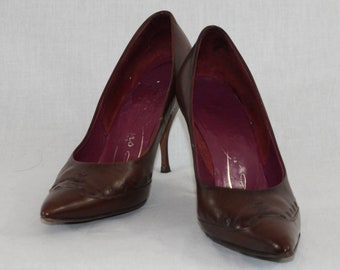 Vintage 1950s Brown leather high heels