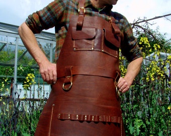 leather work apron with knife sheath pockets