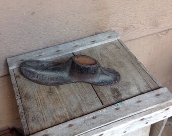 Vintage Cast Iron Cobbler Child Shoe Form