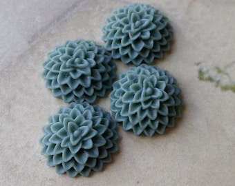 15 mm Grey Resin Chrysanthemum Flower Cabochons (.am) (zzb)