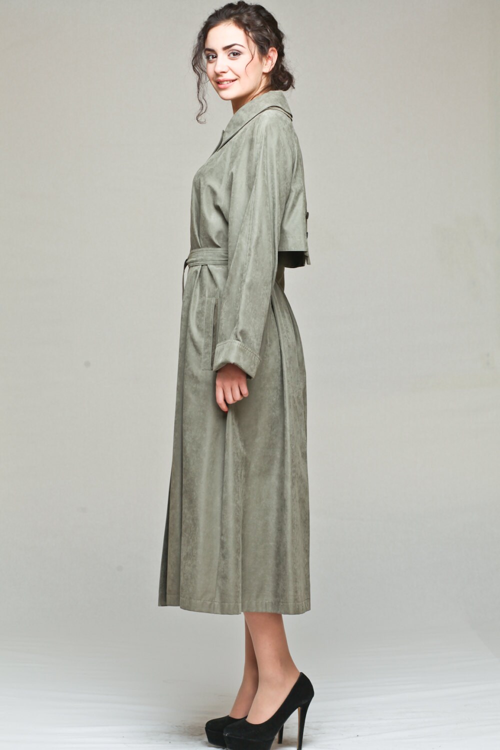 Women's classic long raincoat with dual collar and belt