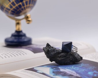 Pyramid Rings - Goldstone ring