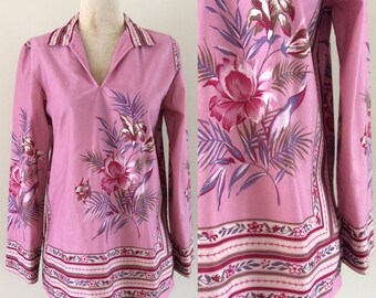 1970's Soft Floral Print Top Hippie Boho Pink Hawaiian Top Size Medium by Maeberry Vintage