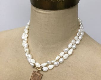 Freshwater pearl necklace with Paris pendant