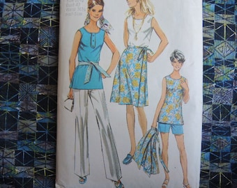 vintage 1970s Simplicity sewing pattern 9428 misses pants shorts tunic and wrap skirt size 20 1/2