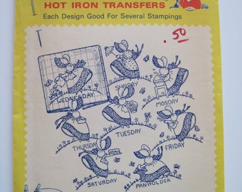 Aunt Martha's Hot Iron Transfers - 3216 - GAY COLONIAL MISS - Never Used