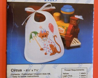Wonder Art counted cross stitch baby bib you stitch yourself Unopened