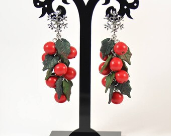 Holly Christmas earrings - Berry earrings - Polymer clay - Handmade dangle earrings - Long earrings - Red berries