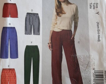 McCall's 6843, Shorts, Capri's, and Pants Pattern