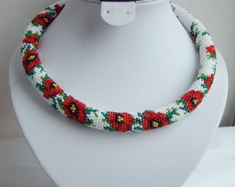 White red floral necklace Red flowers necklace Poppy crochet necklace Crochet jewelry Beaded rope Floral jewelry Unique necklace