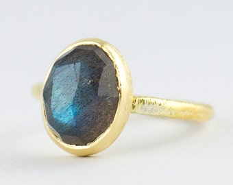 Labradorite Oval Gemstone Bezel Ring - Handmade in Sterling Silver 925 / Vermeil Gold K18 - Size 3 4 5 6 7 8 9 10 11