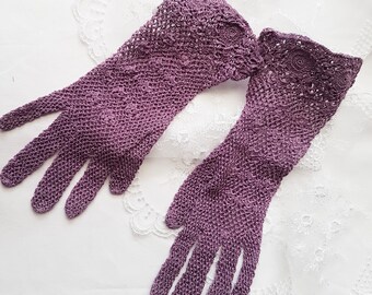 1940's Style Crochet Gloves in Dark Lilac, Vintage Gloves, Wedding Gloves, WW2 costume, 1950's, theater