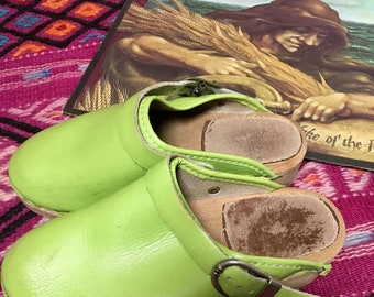 Vintage Childrens Girls Leather lime green Clogs Swedish Wooden Clogs with Heels and Strap Childrens Size Europe 32 or US Size 1