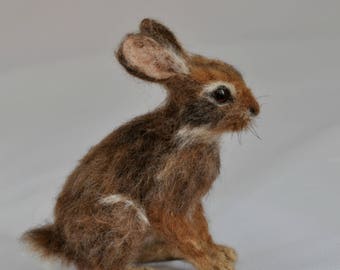 Needle felted animal, Cottontail Rabbit, Ester rabbit, Needle felted bunny. Felted rabbit,