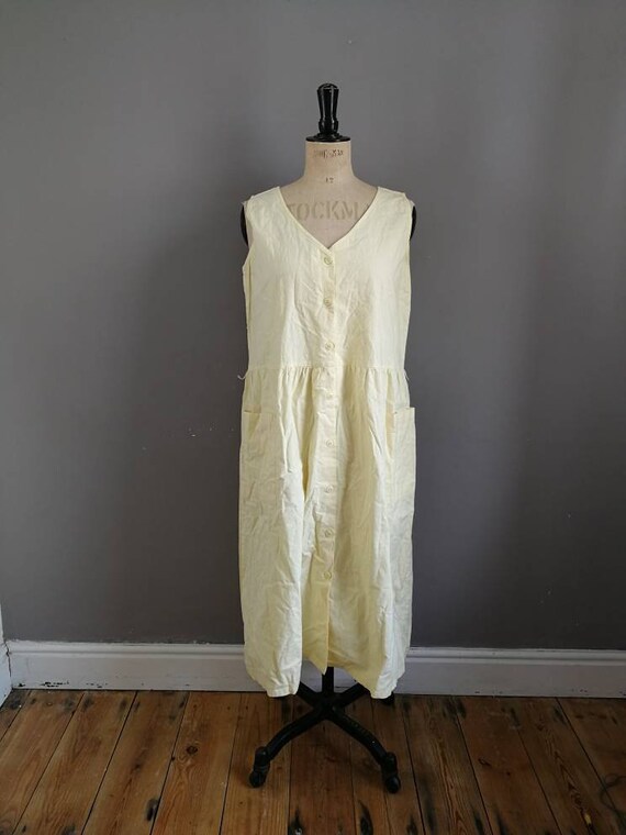 Pale yellow 80s cotton dress / vintage yellow sun dress / yellow cotton pinafore dress / button up midi / primrose yellow dress / 80s mum