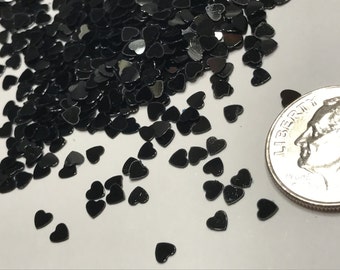 Tiny shinny black heart confetti , 3 mm (37)C