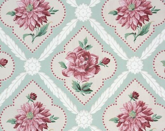 1940s Vintage Wallpaper by the Yard - Pink Roses in Diamond Medallions