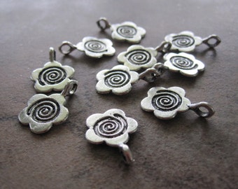 10 Antiqued Silver Pewter Flower Charms - 11X10mm - JD79