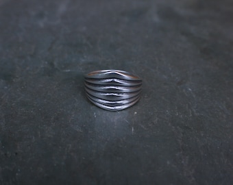sterling silver geometric lines ring