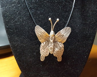 Beautiful Siver Butterfly Necklace