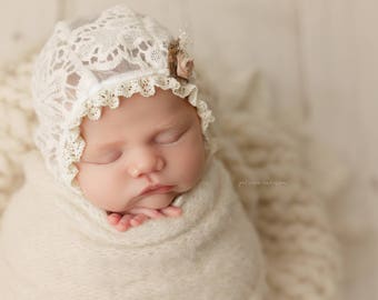 Newborn Ivory Lace Bonnet with Flower, photography prop, baby girl, bonnet, lace, flower, ivory, ready to ship