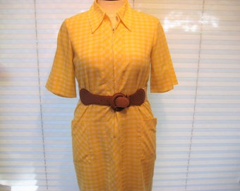 Yellow plaid everyday dress, gingham check dress, work dress, office dress, day dress, straight shift dress, 1960s dress, size large