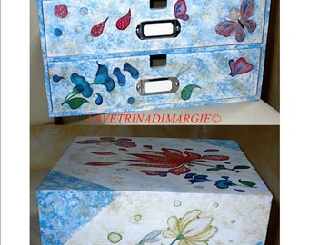 SMALL CHEST OF DRAWERS