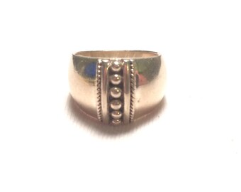 SMW 925 sterling silver dome ring size 8.25